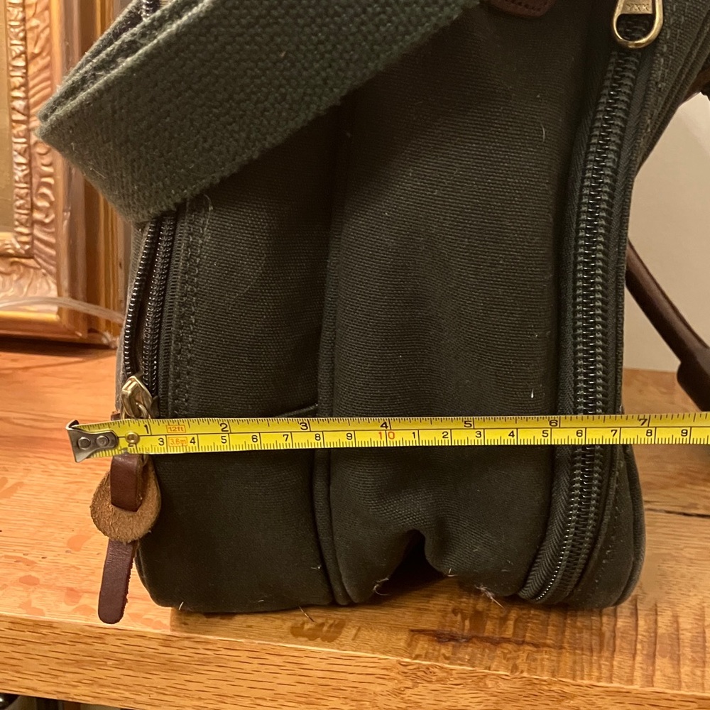 Orvis Dark green canvas and Leather Bat and Kill carryon bag. - Picture 12 of 13